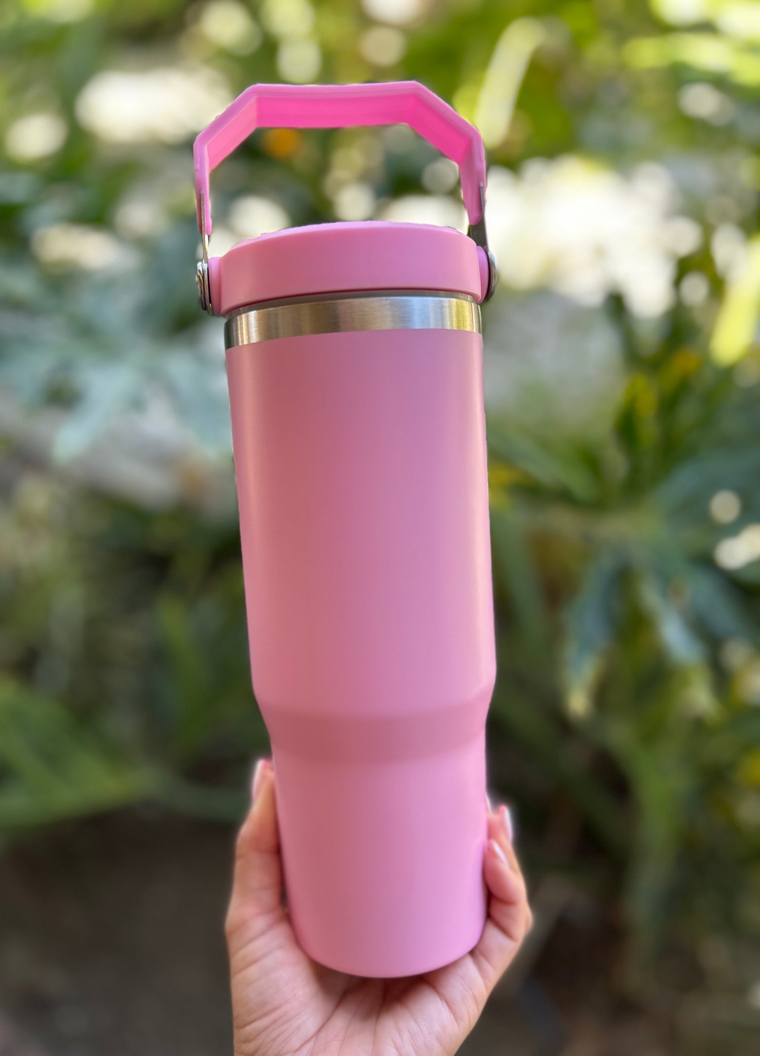 Custom cups on live